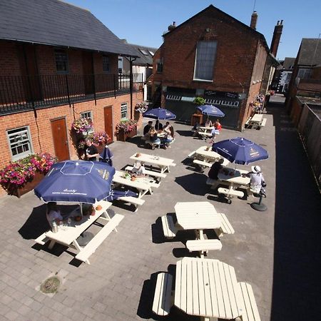 The Angel In Wootton Bassett Hotel Royal Wootton Bassett Buitenkant foto