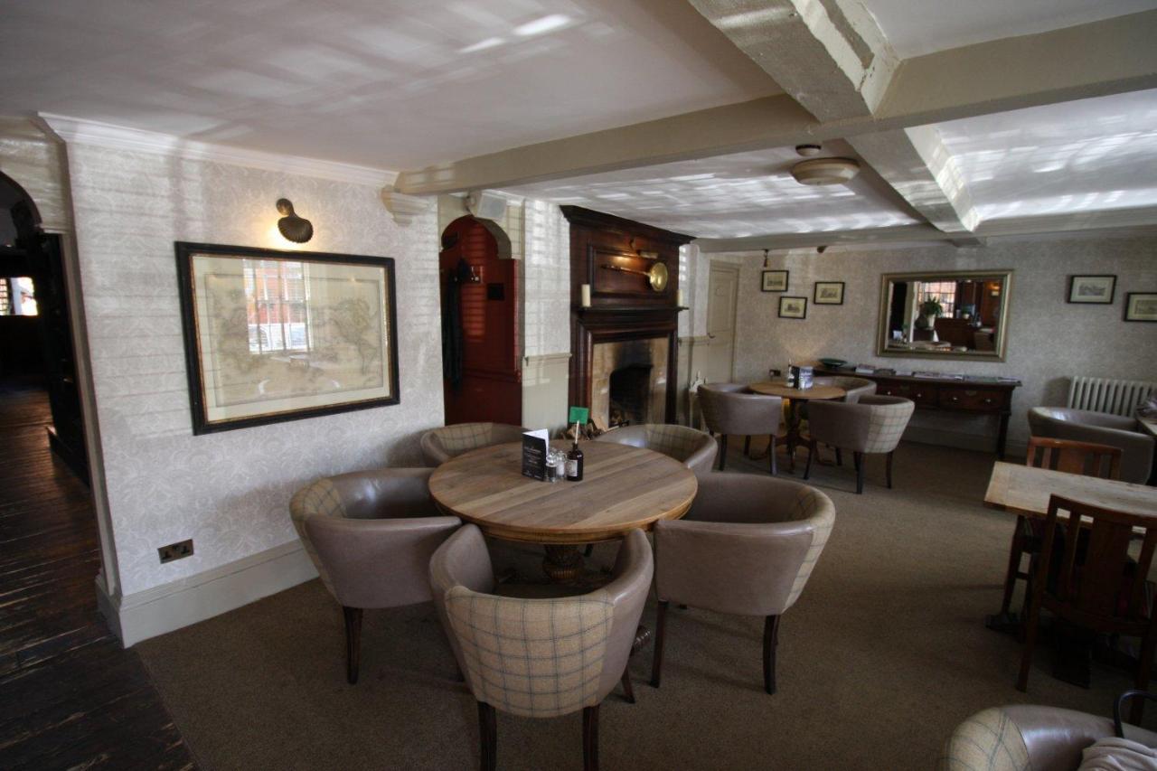 The Angel In Wootton Bassett Hotel Royal Wootton Bassett Buitenkant foto